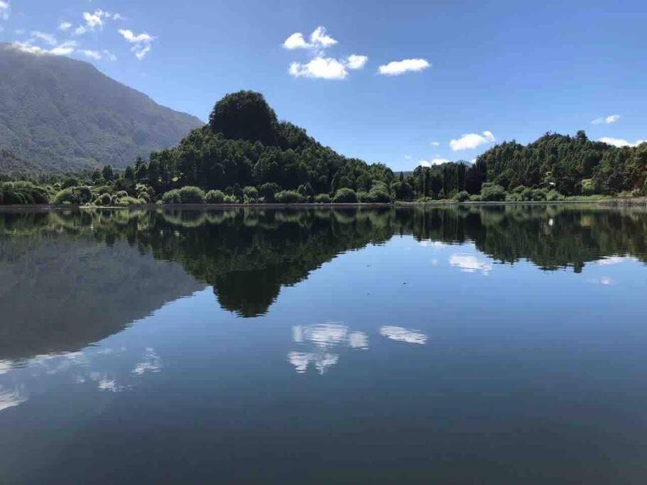 Casa Familiar A Orilla De Laguna